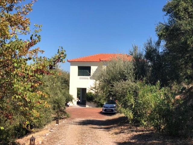 Вилла Kyparissia De Wandelboom Vrises  Экстерьер фото