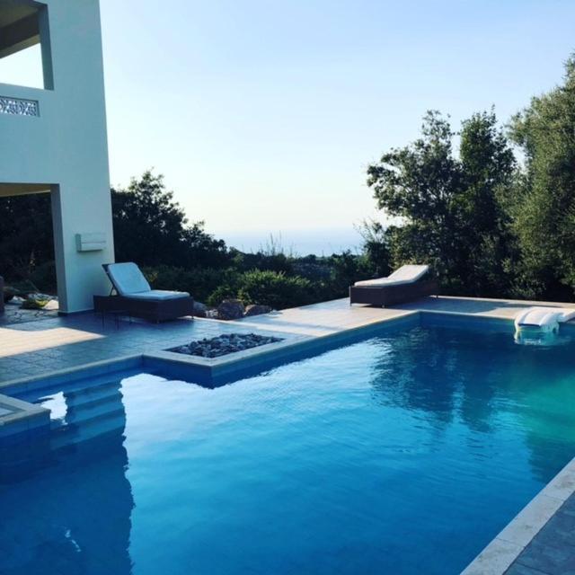 Вилла Kyparissia De Wandelboom Vrises  Экстерьер фото